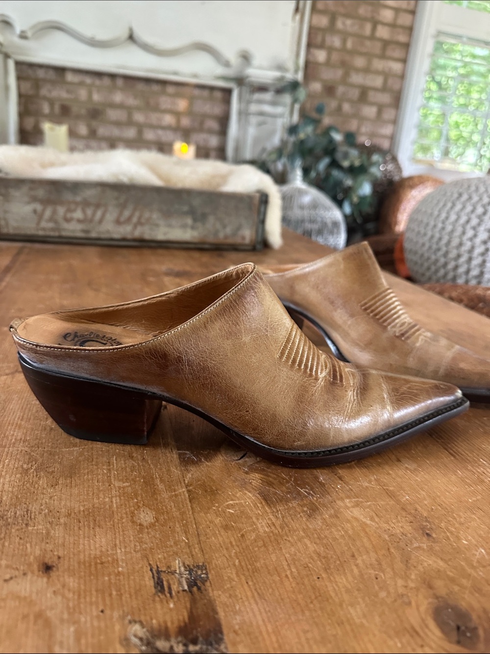 CHARLIE 1 HORSE SLIDE SLIIP IN WESTER POINTY SHOE 7.5